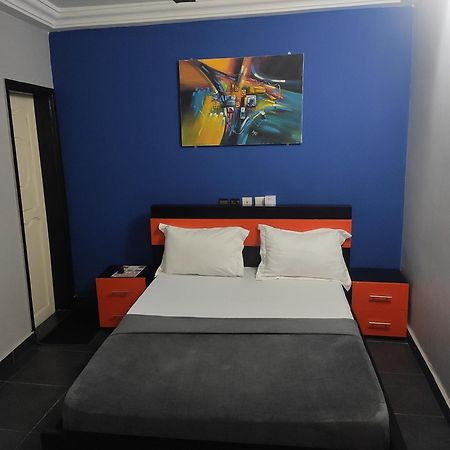 Royal Blue Guest House & Bar Lomé Exterior foto
