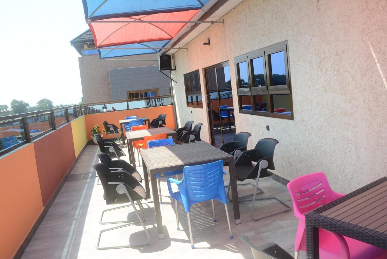 Royal Blue Guest House & Bar Lomé Exterior foto