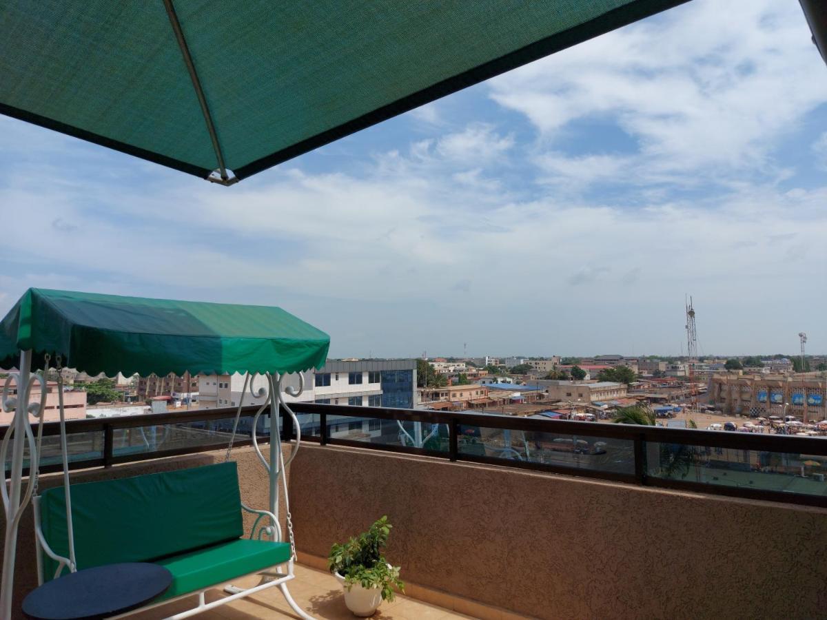 Royal Blue Guest House & Bar Lomé Exterior foto